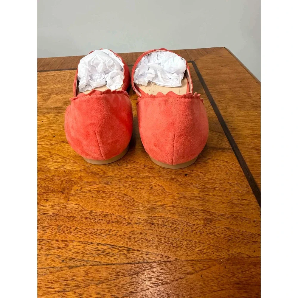 Restricted Womens Scalloped dOrsay Flats Pointed Toe Coral Orange Size 8.5 - Picture 4 of 6